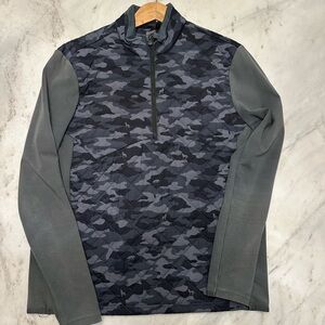 Greyson Men’s Grey Camoscape Yukon Hybrid 1/2 Zip Jacket - Size M